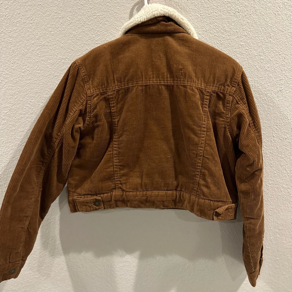 Cropped Jacket.
